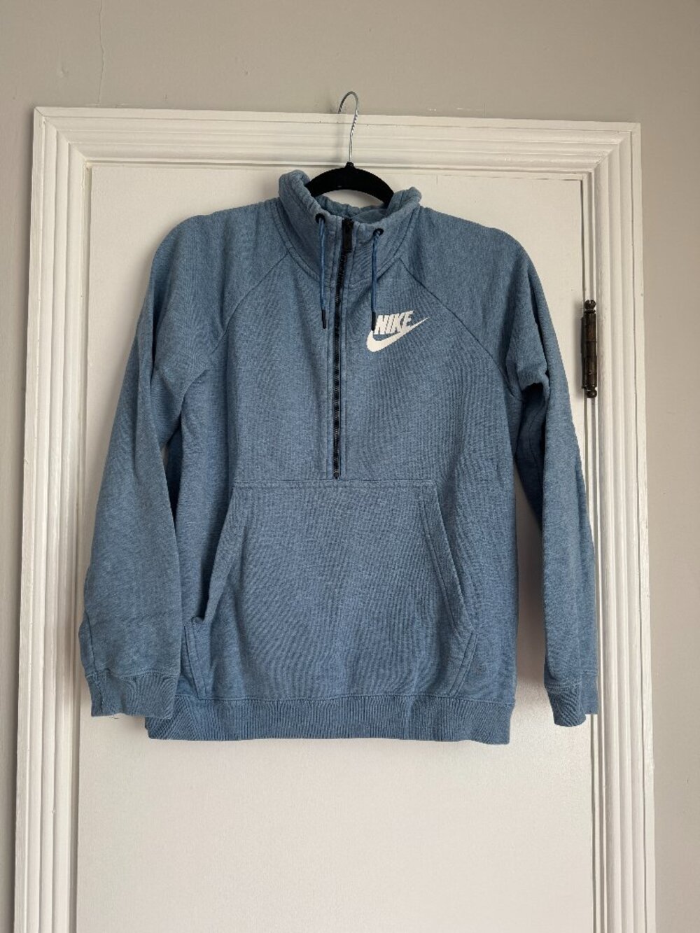 Nike Women's Quarter Zip Blue Sweatshirt Size Small